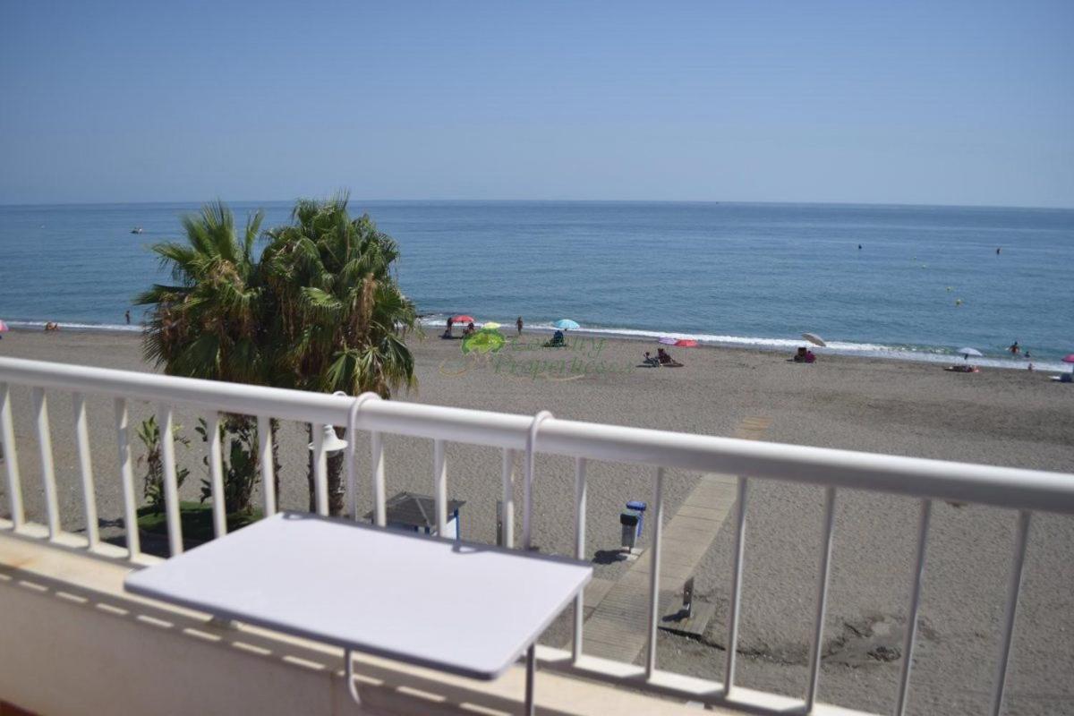 Algarrobo Costa Primera Linea De Playa Duplex المظهر الخارجي الصورة